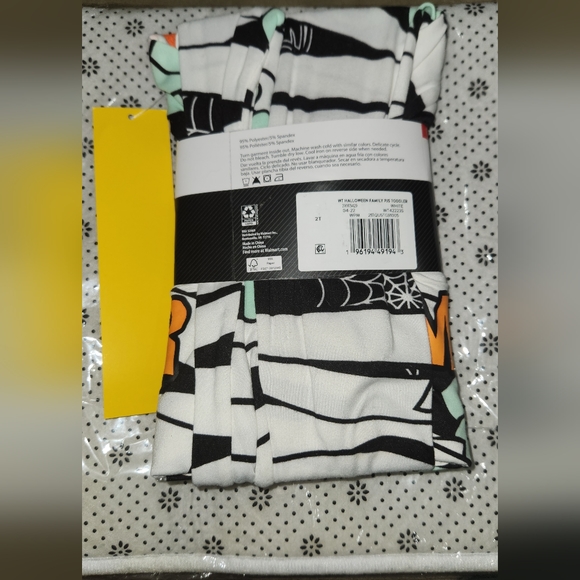 NWT! GLOW IN THE DARK PAJAMAS - Picture 2 of 3